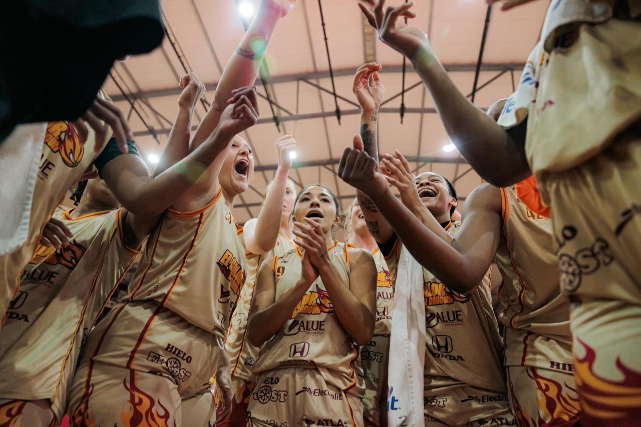 ¡Triunfal presentación de El Calor de Cancún Femenil ante su fiel afición, logra su tercera victoria consecutiva en la naciente Temporada 2026 de la Liga Caliente.Mx LNBP!