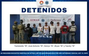 DETIENEN A CINCO PERSONAS CON NARCÓTICOS Y UN ARMA CORTA EN LA SM 63